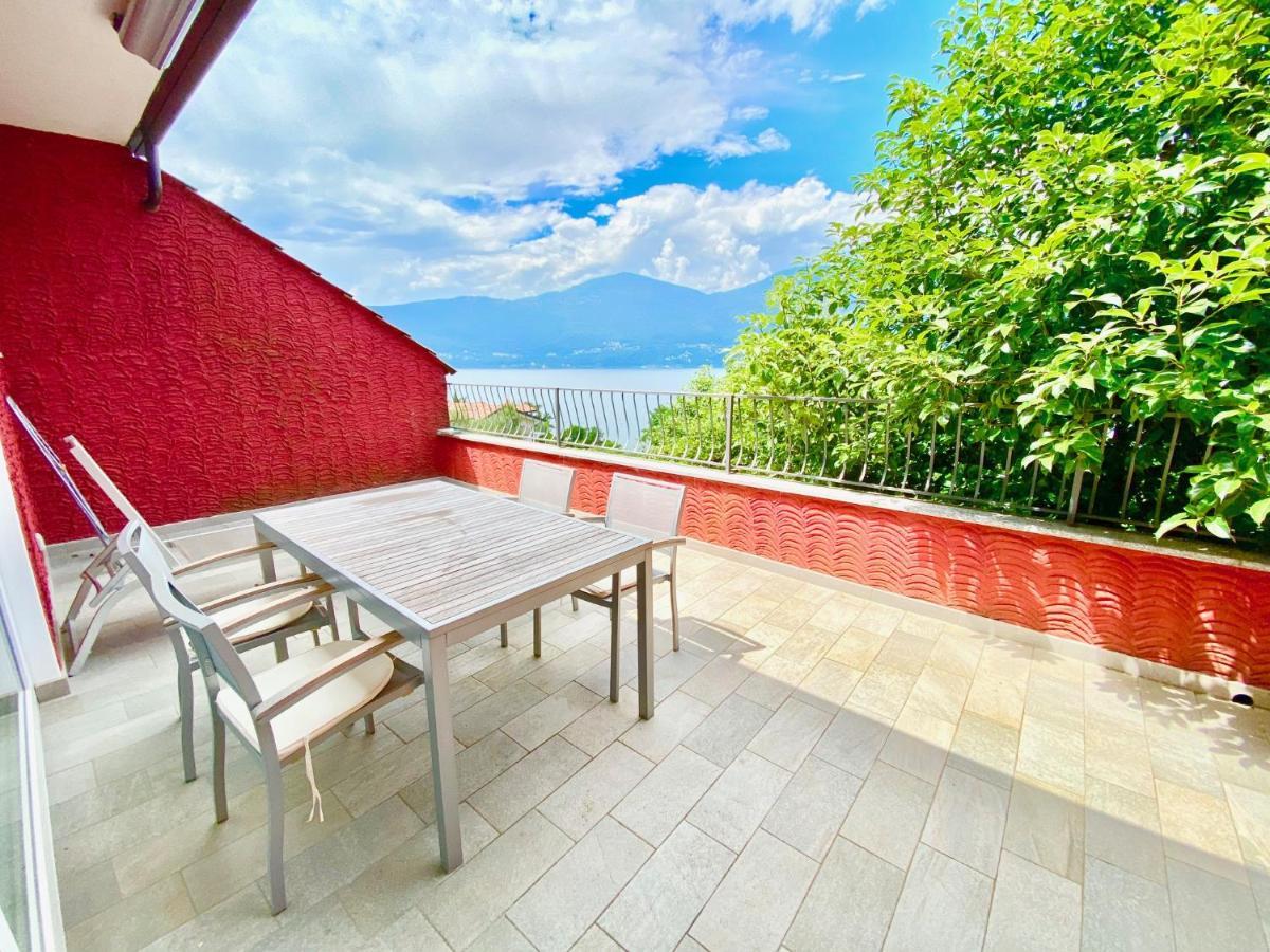 Appartamento Buresso Porto Valtravaglia Esterno foto